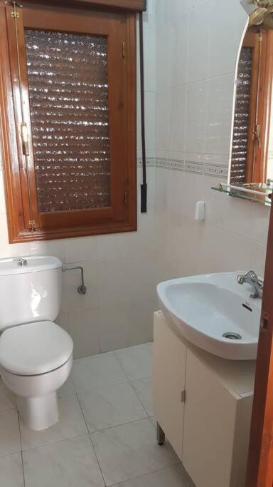Adosado Dr Fleming 12 Villa Poyales Del Hoyo Exteriör bild